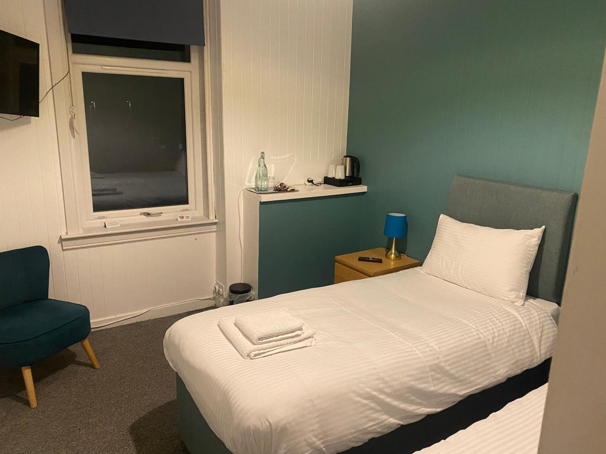 Queensberry Arms Hotel Kirkconnel Kültér fotó